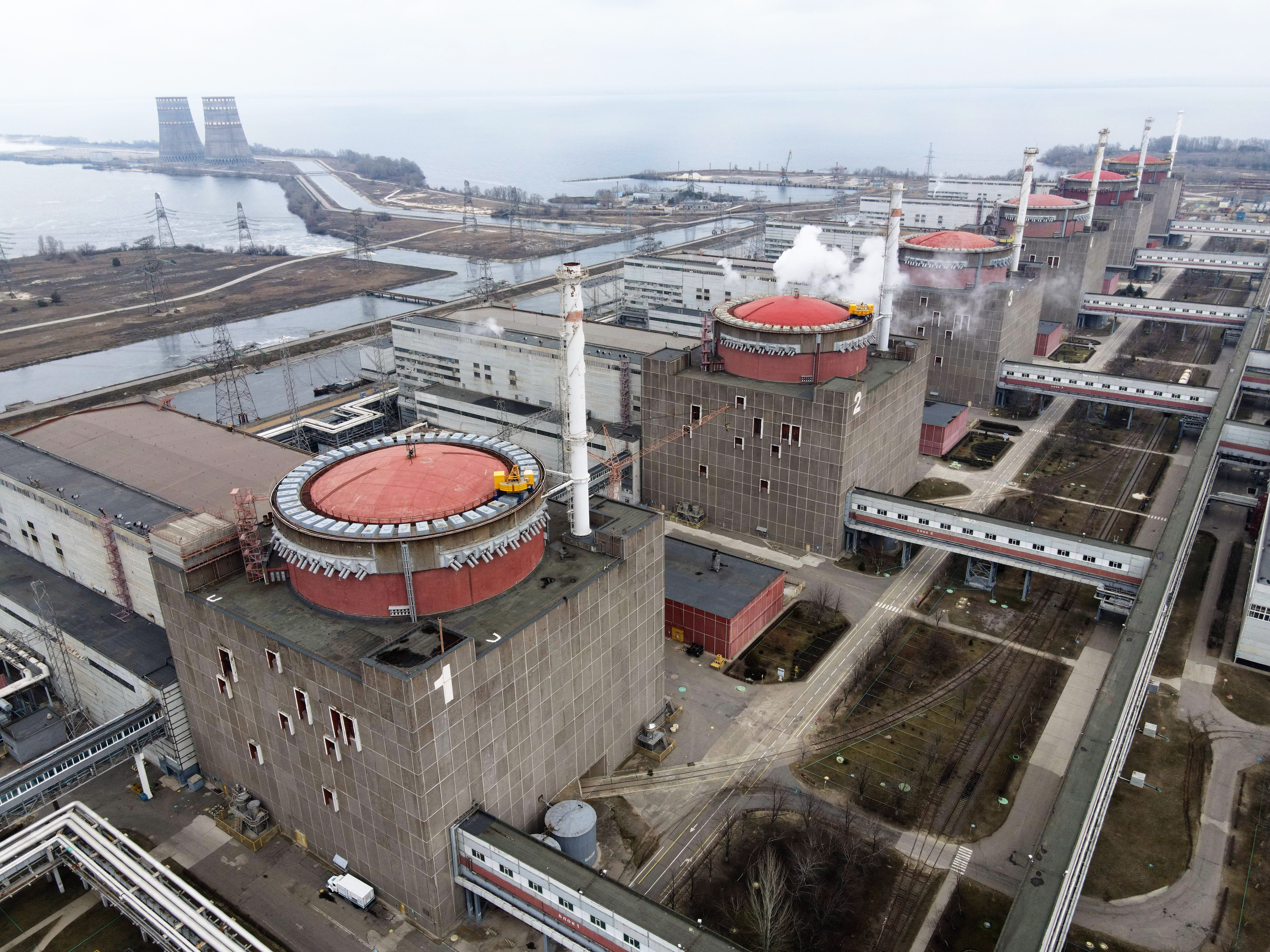 AKW Saporischschja getroffen? Strahlenleck nach Raketenangriff - AKW vom Netz - Angst vor zweitem Tschernobyl!