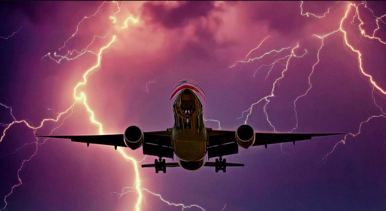 Mallorca-Flieger in Hagelsturm schwer beschädigt! Passagiere in Todesangst, Piloten fast ohne Sicht!