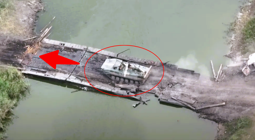 Ukraine zerstört russische Behelfsbrücken - 3.000 russische Soldaten von jeglicher Versorgung abgeschnitten!