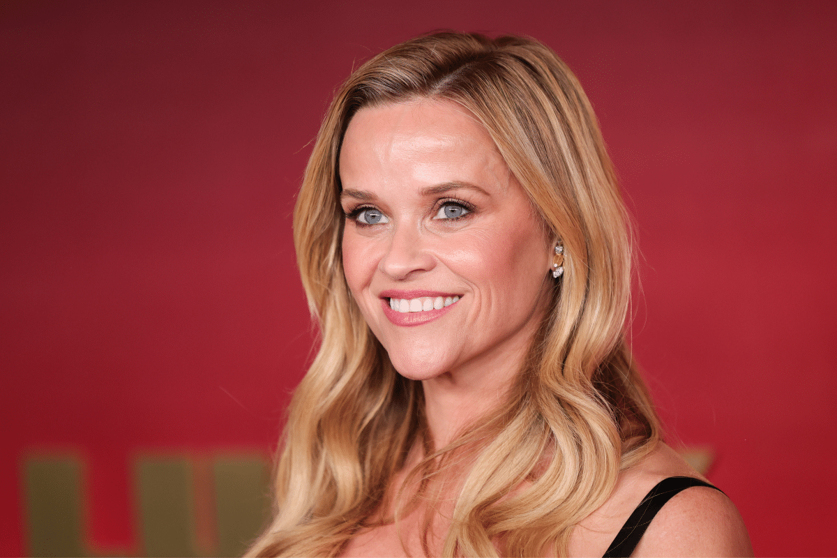 Fans verbaasd: Reese Witherspoon en dochter Ava lijken sprekend op verjaardagsfoto
