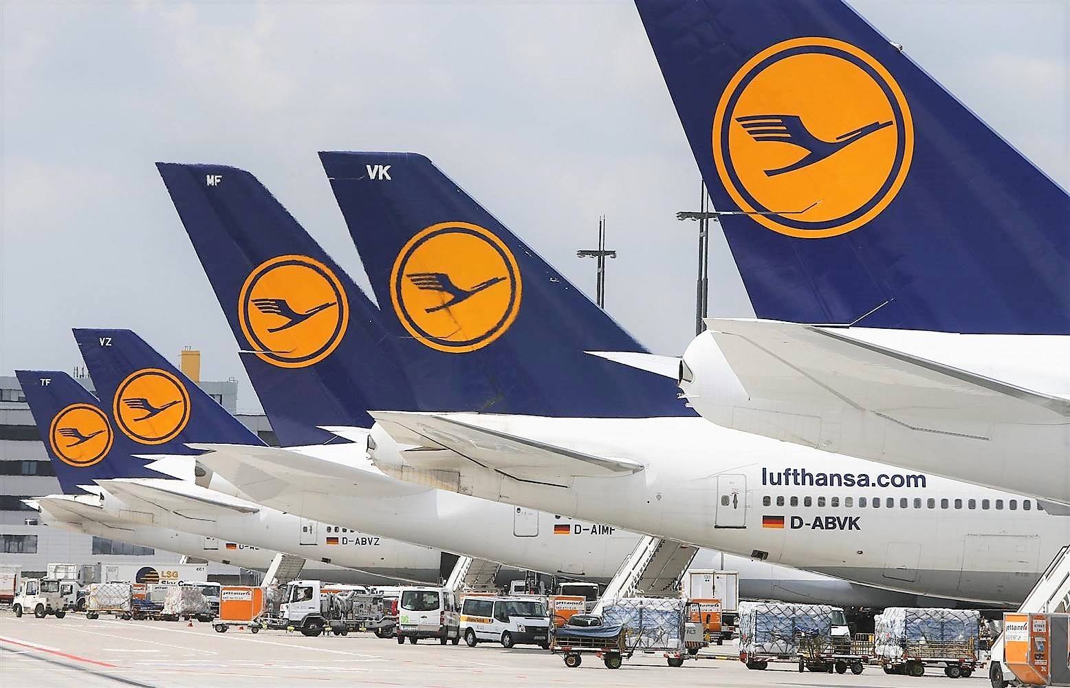 Lufthansa-Maschine muss wegen schwerer Turbulenzen notlanden - Mehrere Menschen an Bord verletzt!