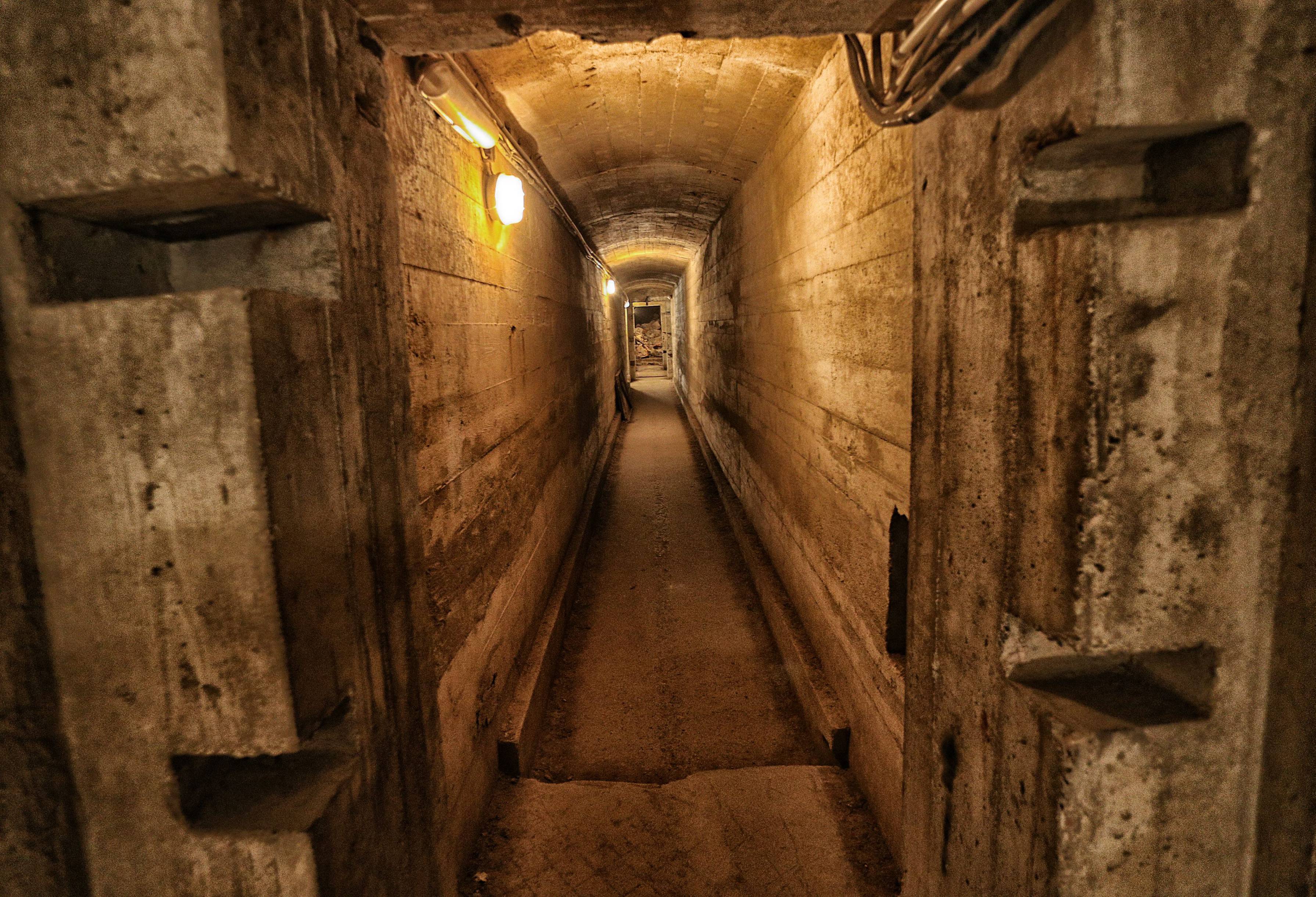 Ist das das "Tor zur Hölle"? Forscher machen gruselige Entdeckung unter einer Kirche!