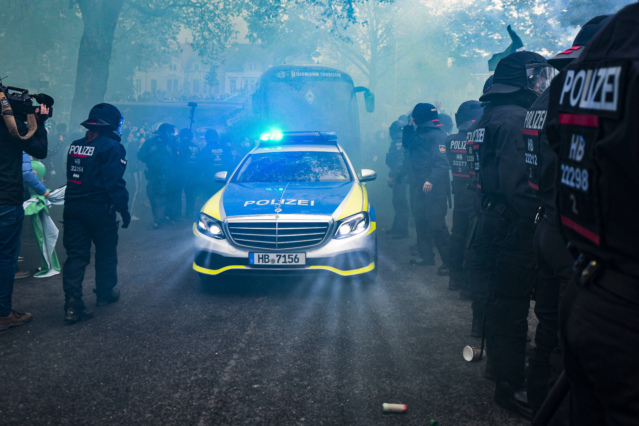 Unsere EM in Gefahr! Anschläge drohen - Bundespolizei hat scharfes Sicherheitskonzept vorbereitet